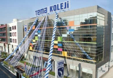 Tema Koleji building